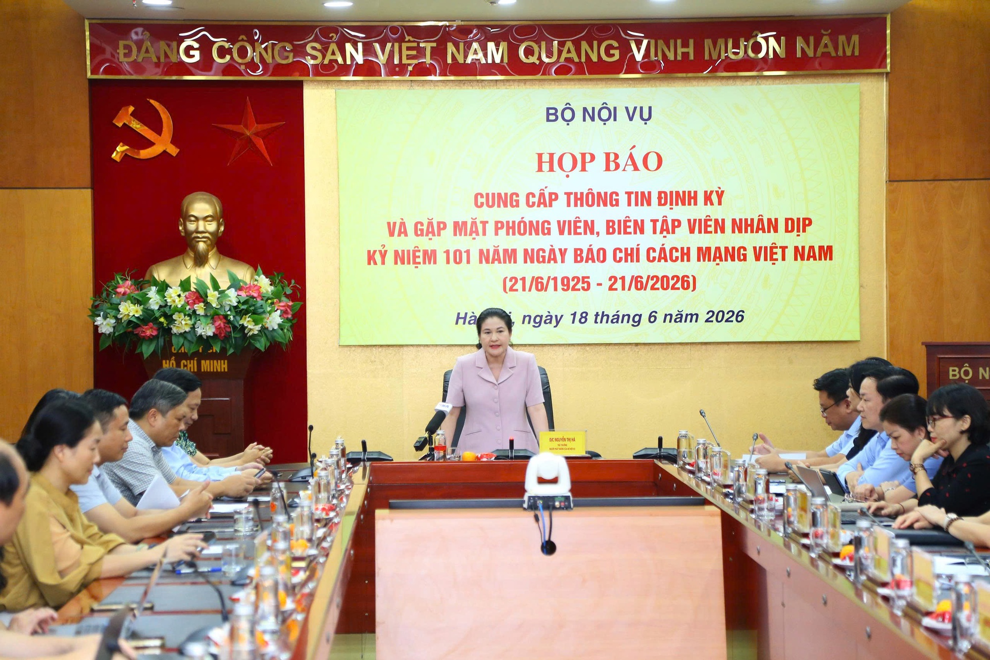 Bộ Nội vụ thông tin về tiến độ sắp xếp thôn, tổ dân phố- Ảnh 1.