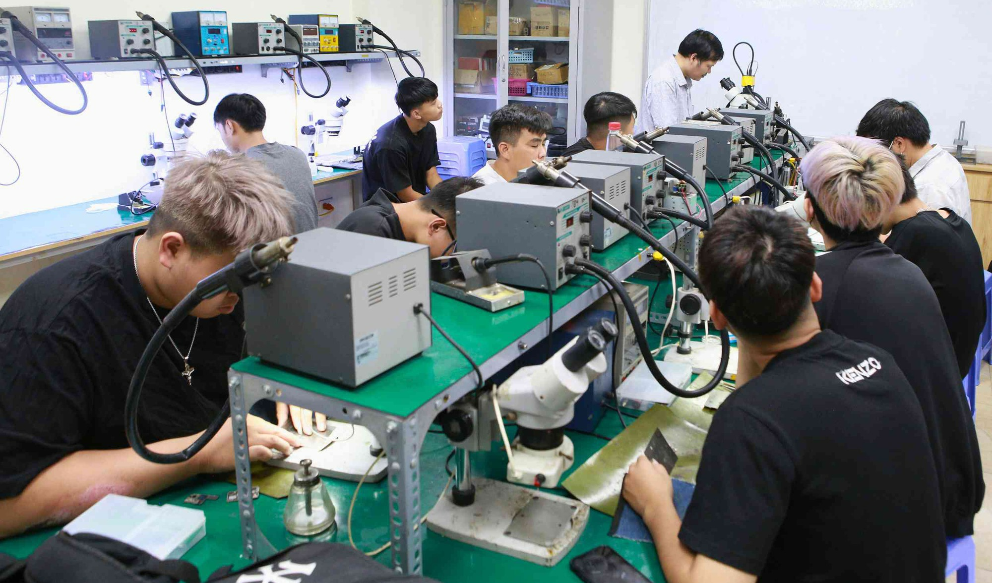 Trung học nghề: Từ “điểm dừng” thành “lộ trình mở”- Ảnh 3.
