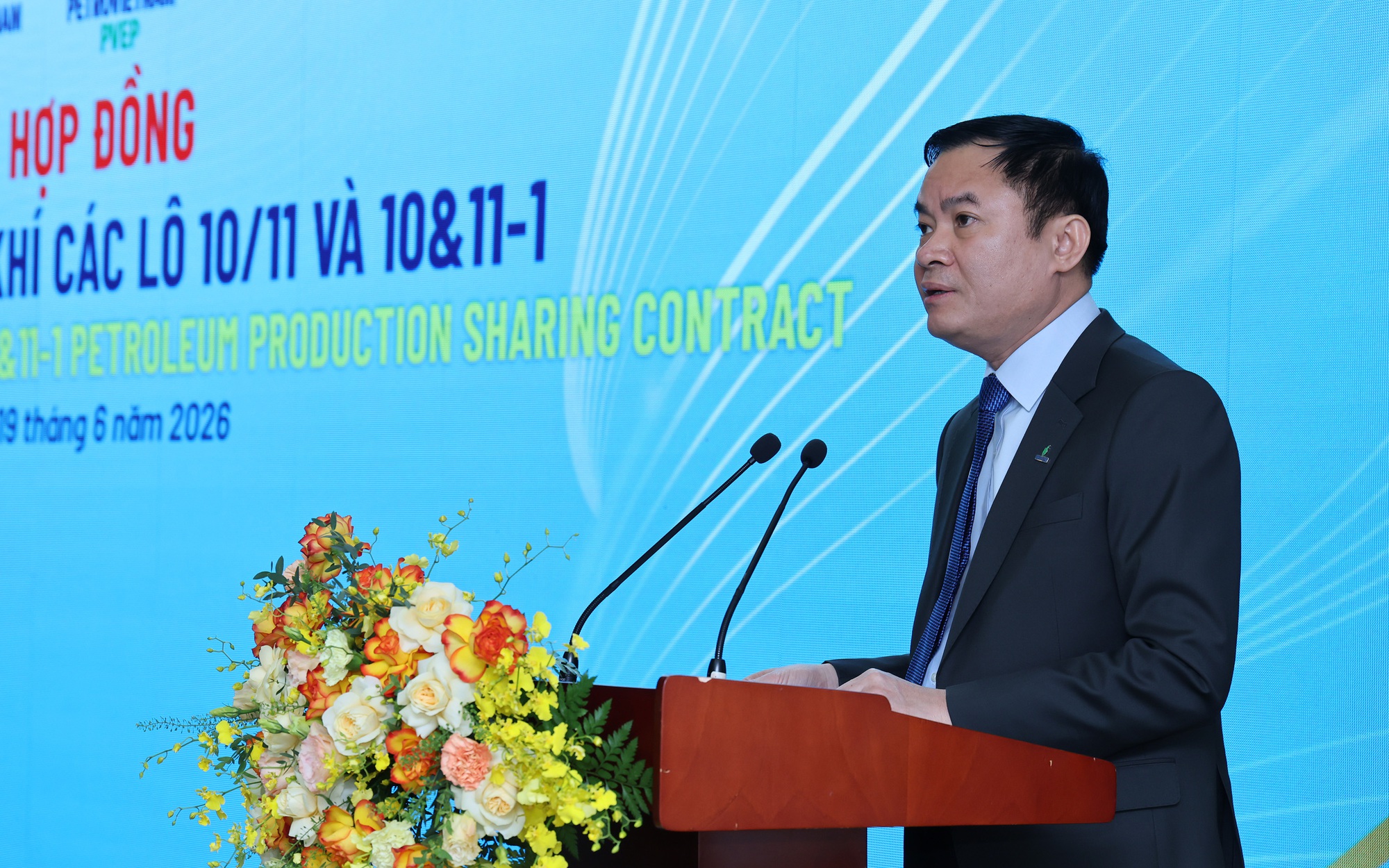 Phó Thủ tướng Thường trực Phạm Gia Túc chứng kiến ký kết 2 hợp đồng dầu khí quan trọng- Ảnh 4.