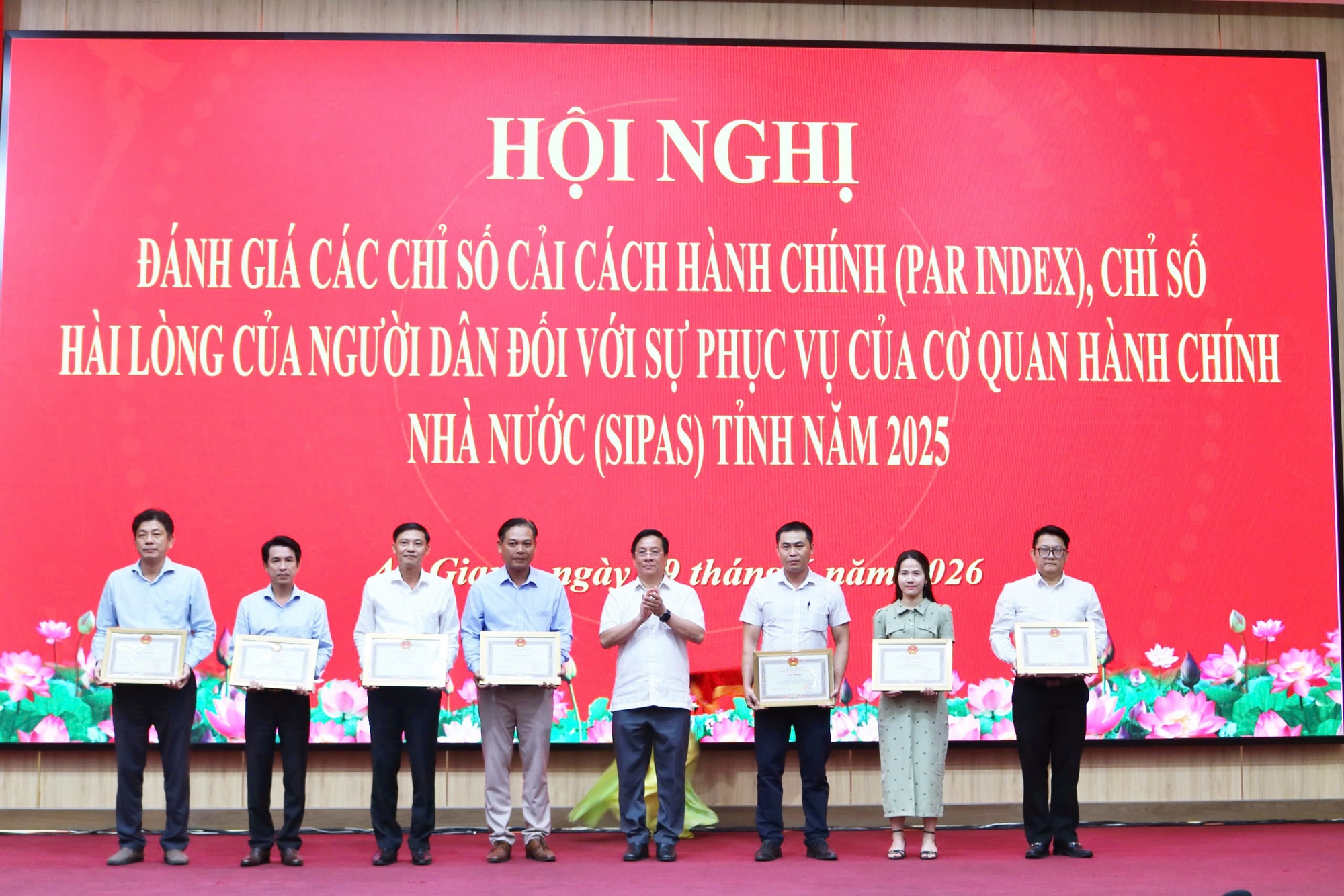 An Giang quyết tâm bứt phá các chỉ số cải cách hành chính- Ảnh 3.