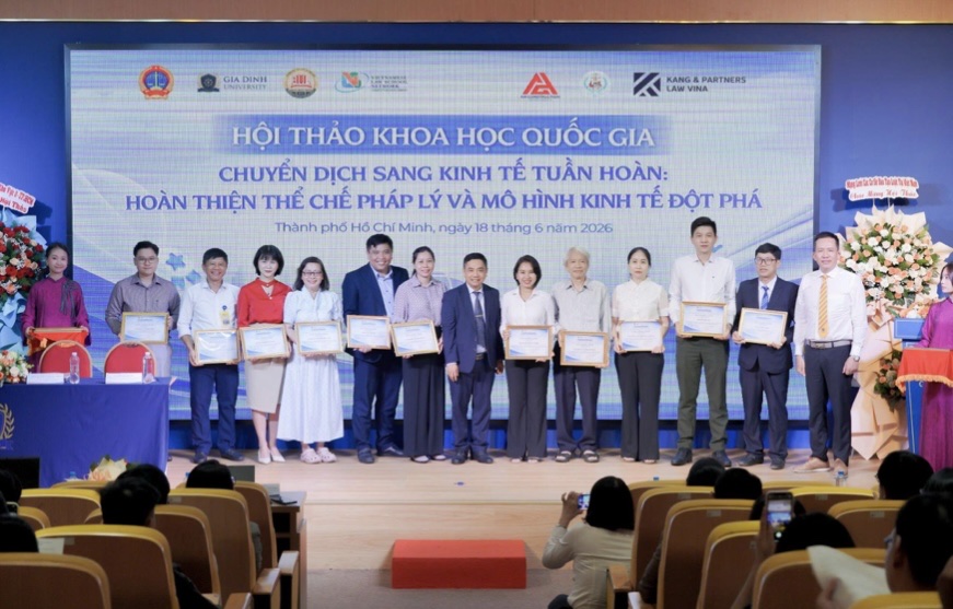 Chuyển dịch sang kinh tế tuần hoàn: Cần đột phá thể chế để kiến tạo mô hình tăng trưởng mới- Ảnh 2.