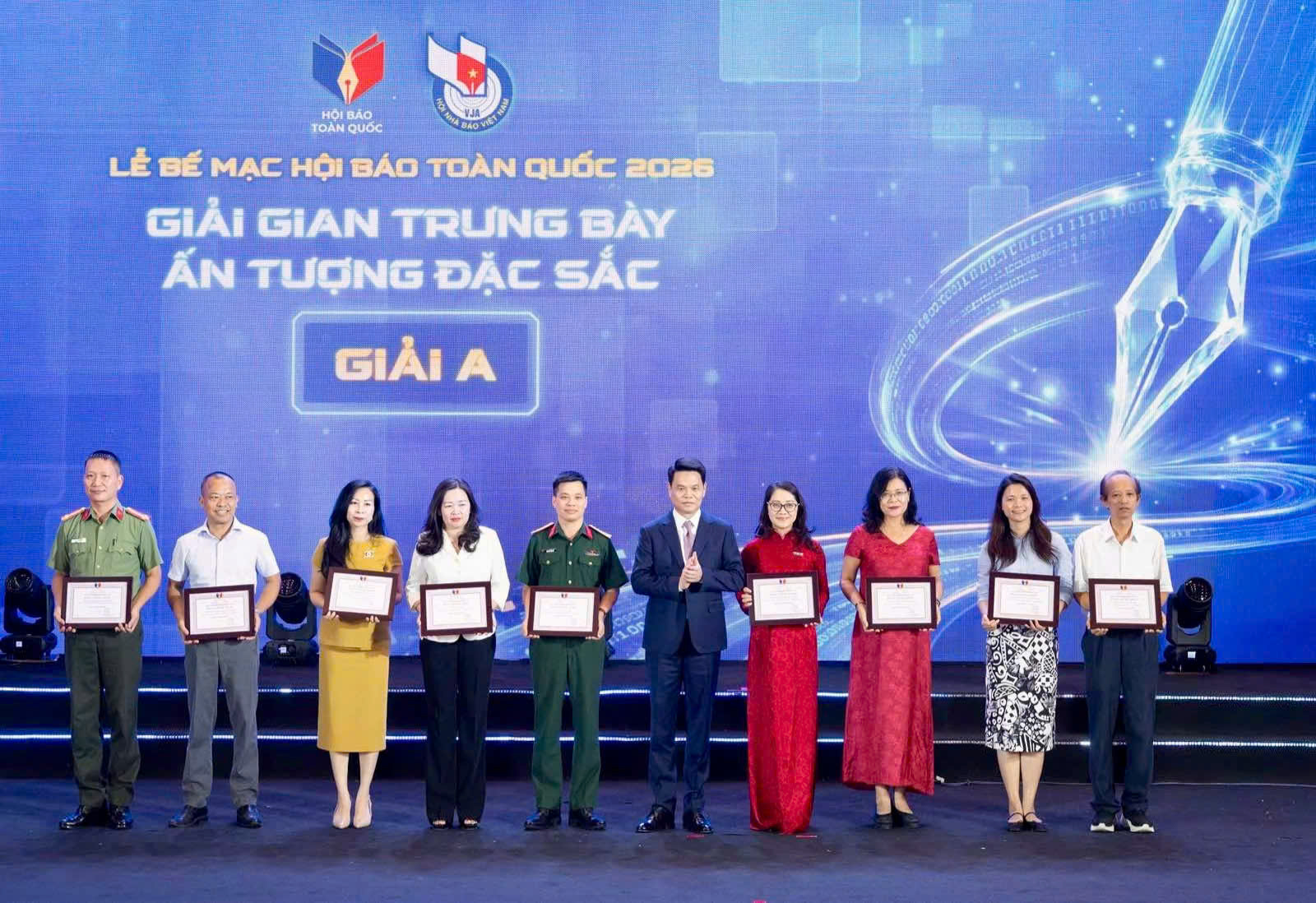 Báo điện tử Chính phủ đạt giải A - Gian trưng bày Ấn tượng đặc sắc tại Hội Báo toàn quốc 2026- Ảnh 3.
