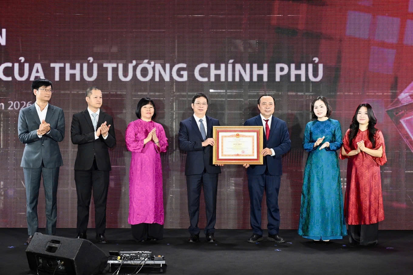 VnExpress hướng tới nền tảng tri thức và kết nối của người Việt- Ảnh 1.