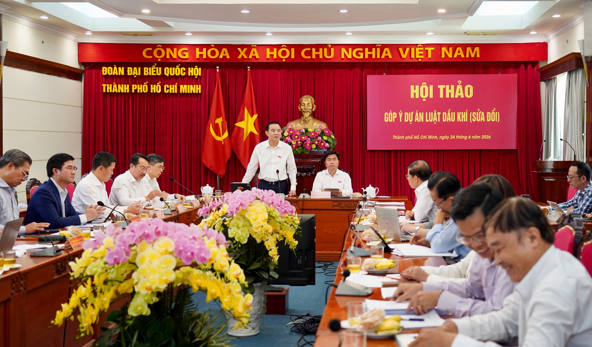 Sửa Luật Dầu khí để thực sự 'cởi trói' cho doanh nghiệp- Ảnh 1.