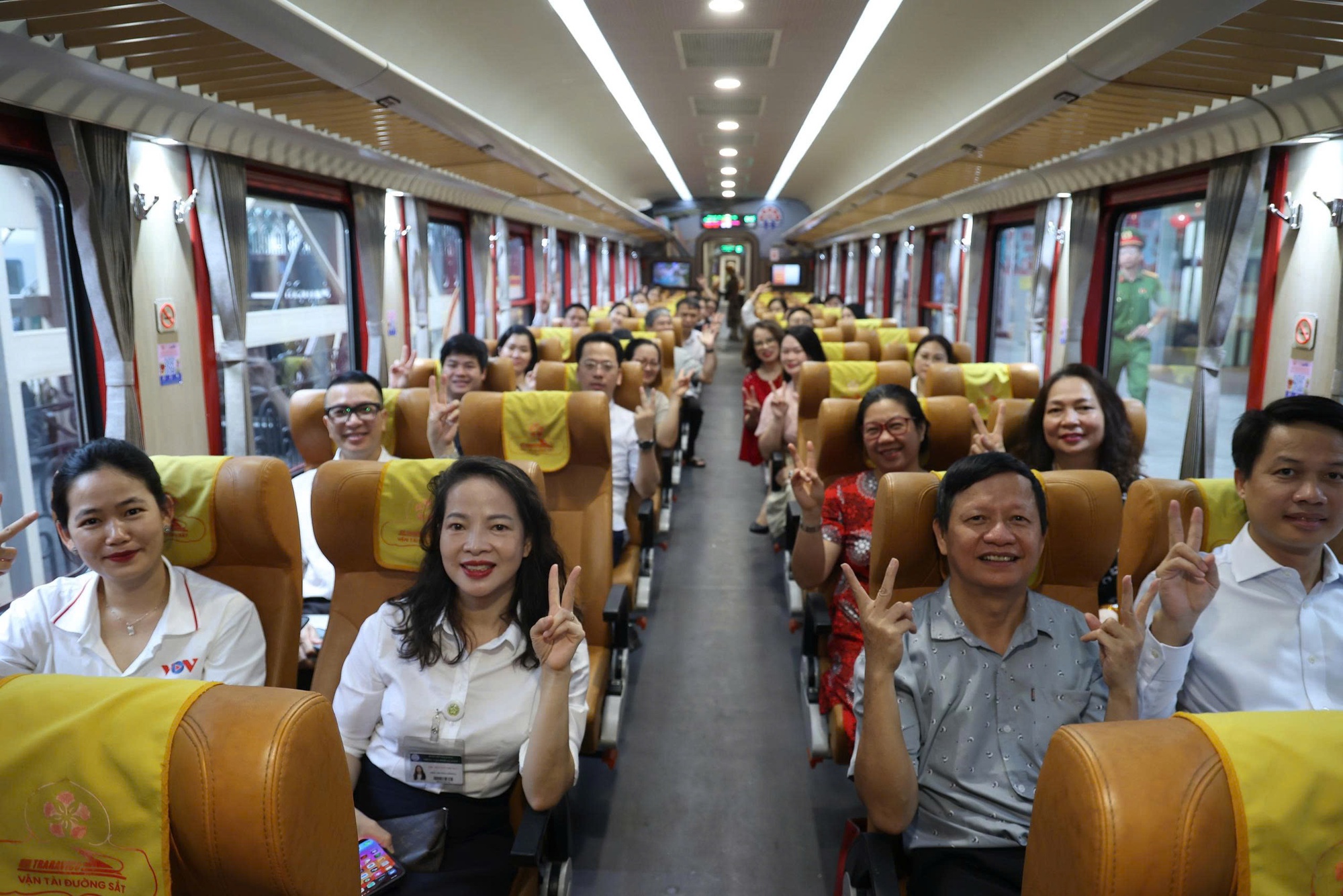 Chuyến tàu kết nối y tế chất lượng cao tới người dân- Ảnh 4.