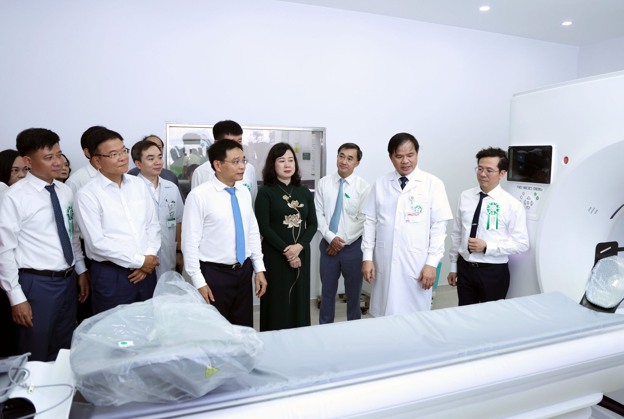 Phó Thủ tướng Nguyễn Văn Thắng: Bệnh viện Bạch Mai cơ sở Ninh Bình mang trên vai một trọng trách lớn lao- Ảnh 7.