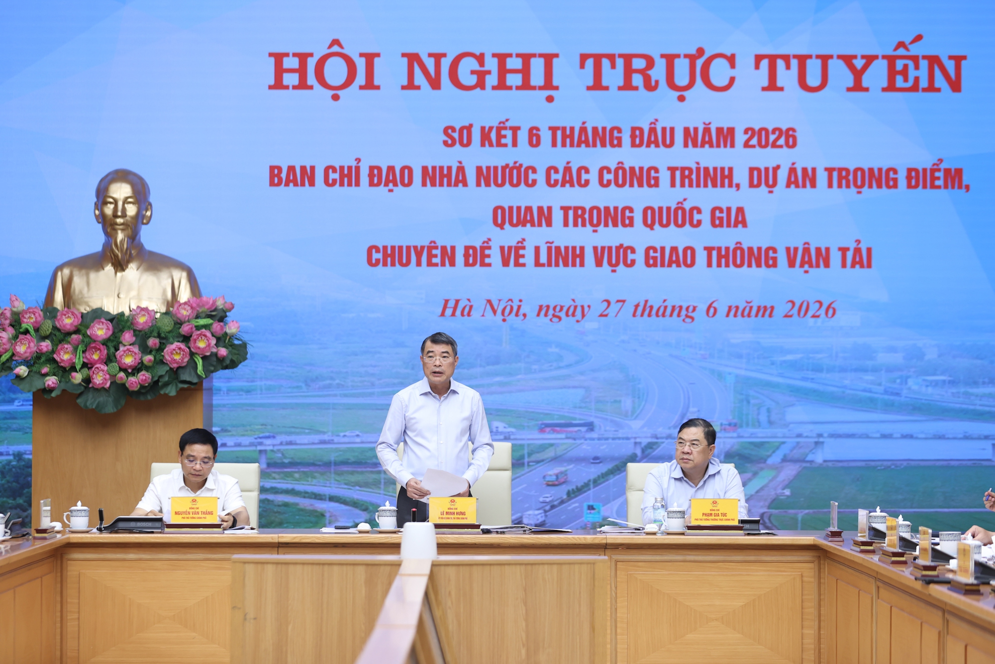 Thủ tướng: Kiên quyết không lùi tiến độ các dự án trọng điểm quốc gia nếu không có lý do chính đáng- Ảnh 9.