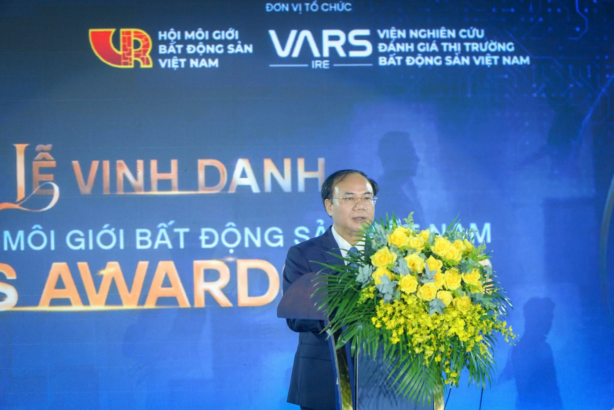 Xây dựng đội ngũ môi giới chuyên nghiệp để phát triển thị trường bất động sản bền vững- Ảnh 1.