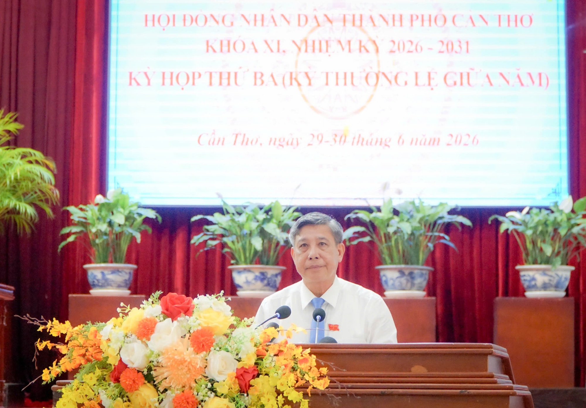 HĐND Cần Thơ quyết nghị nhiều cơ chế, chính sách tạo động lực phát triển giai đoạn mới- Ảnh 1.