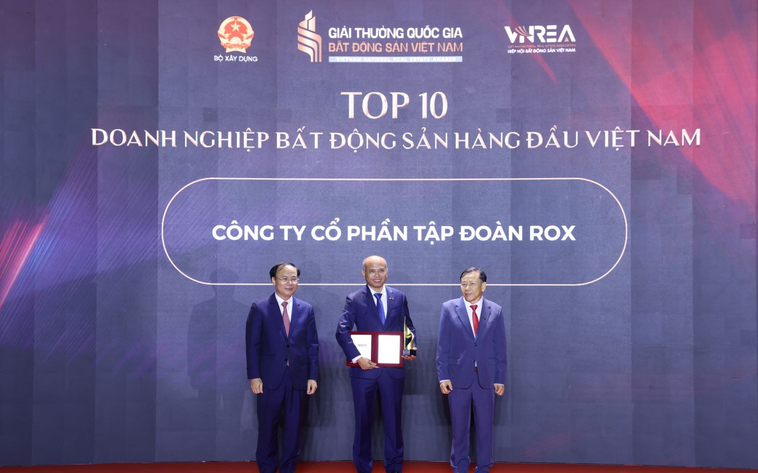 ROX Group: Khẳng định vị thế với chiến lược lấy khách hàng làm trung tâm