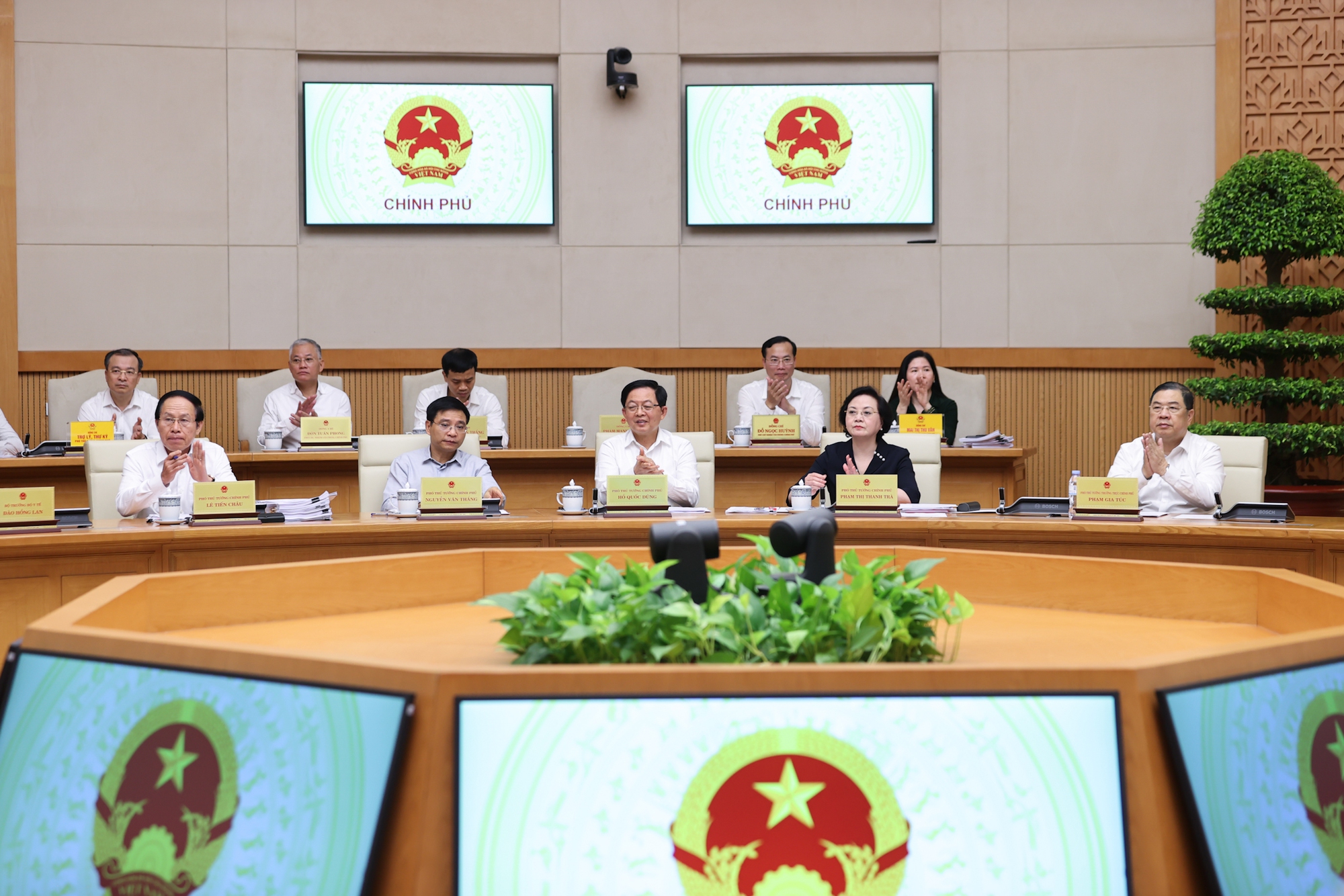 Thủ tướng Lê Minh Hưng chủ trì phiên họp Chính phủ thường kỳ tháng 5/2026- Ảnh 3.
