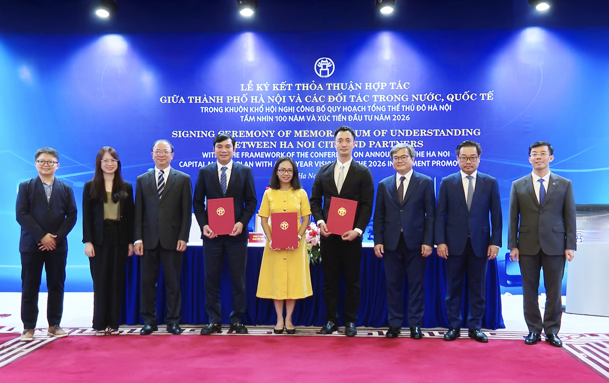 Thành phố Hà Nội và Grab Việt Nam hợp tác thúc đẩy phát triển đô thị thông minh và chuyển đổi số - Ảnh 1.