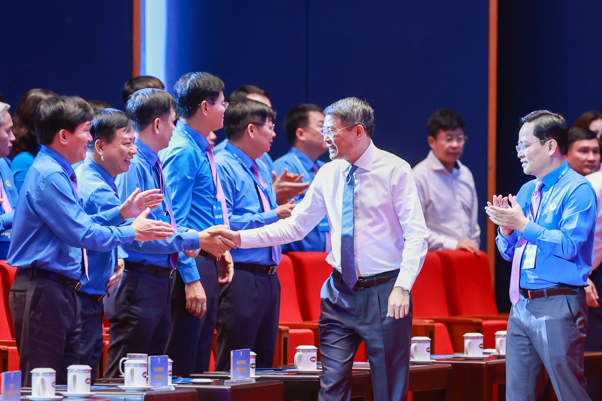 TỔNG THUẬT: Thủ tướng Chính phủ trao đổi, thảo luận với Đại biểu dự Đại hội XIV Công đoàn Việt Nam- Ảnh 19.