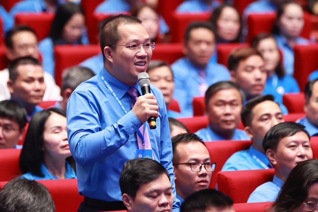 TỔNG THUẬT: Thủ tướng Chính phủ trao đổi, thảo luận với Đại biểu dự Đại hội XIV Công đoàn Việt Nam- Ảnh 6.