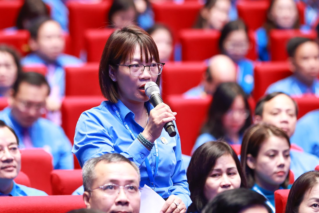 TỔNG THUẬT: Thủ tướng Chính phủ trao đổi, thảo luận với Đại biểu dự Đại hội XIV Công đoàn Việt Nam- Ảnh 10.