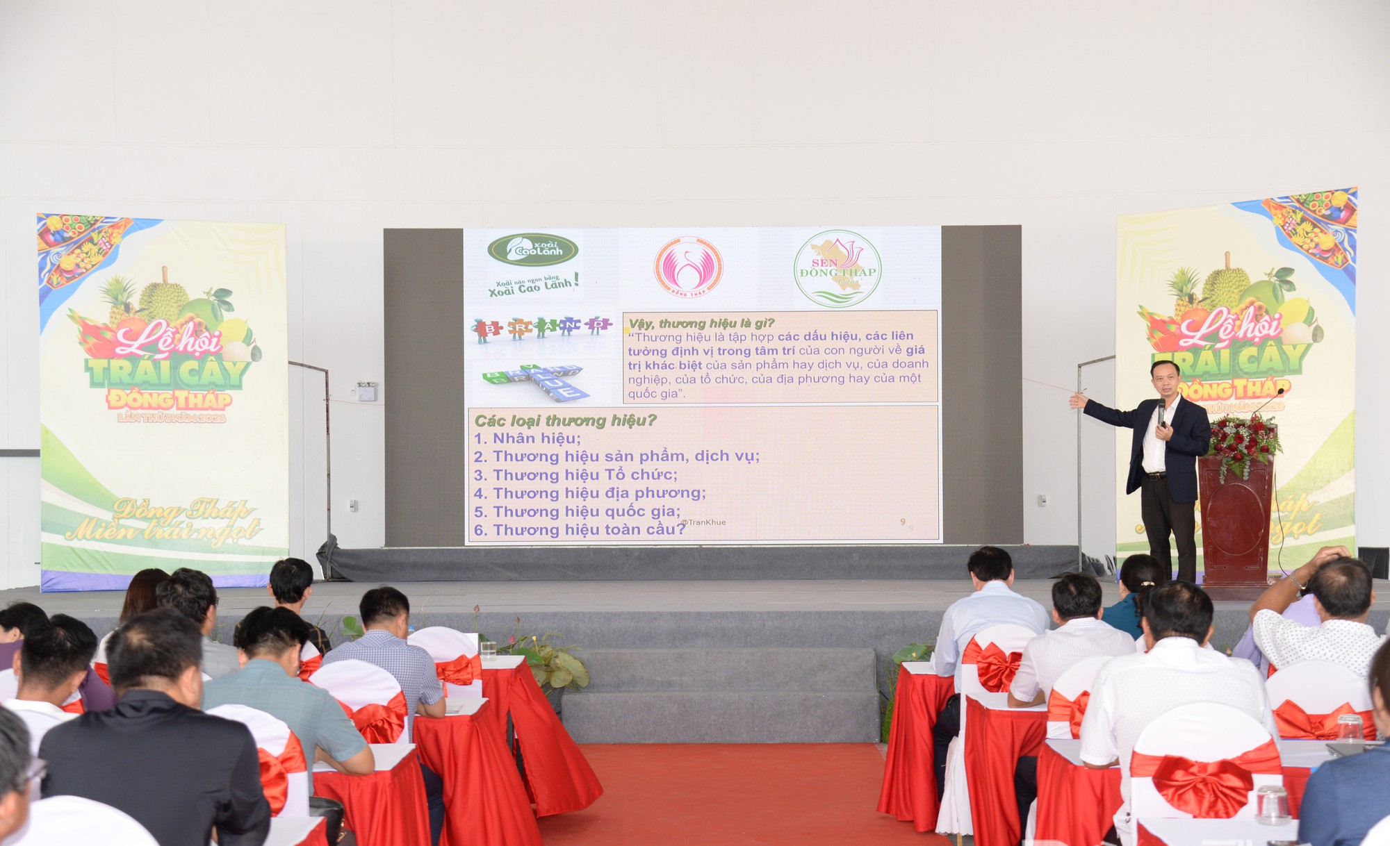 Đồng Tháp xây dựng thương hiệu nông sản: Từ 'vựa sản xuất' đến vùng đất đáng tin cậy- Ảnh 1.