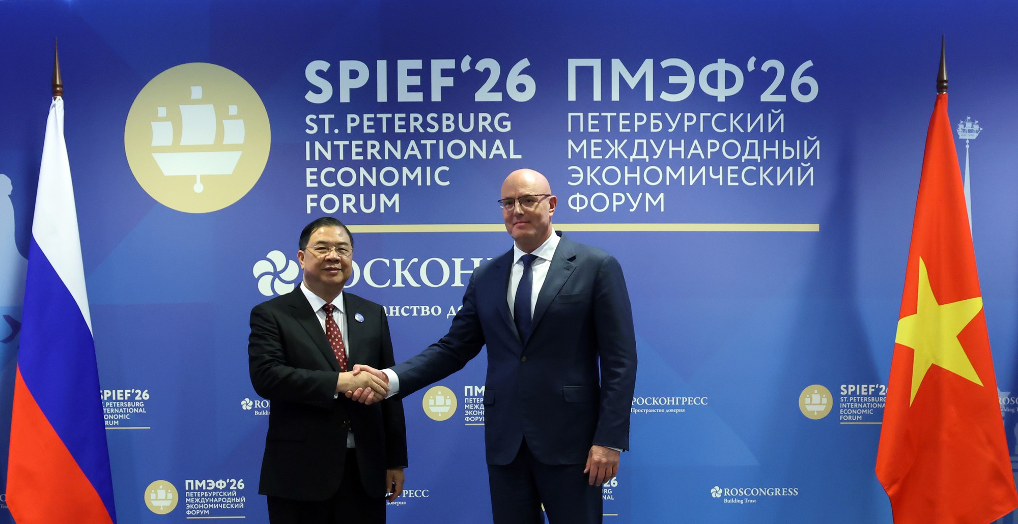 Phó Thủ tướng Thường trực Phạm Gia Túc làm việc với Phó Thủ tướng Chernyshenko và tiếp một số doanh nghiệp Nga- Ảnh 1.