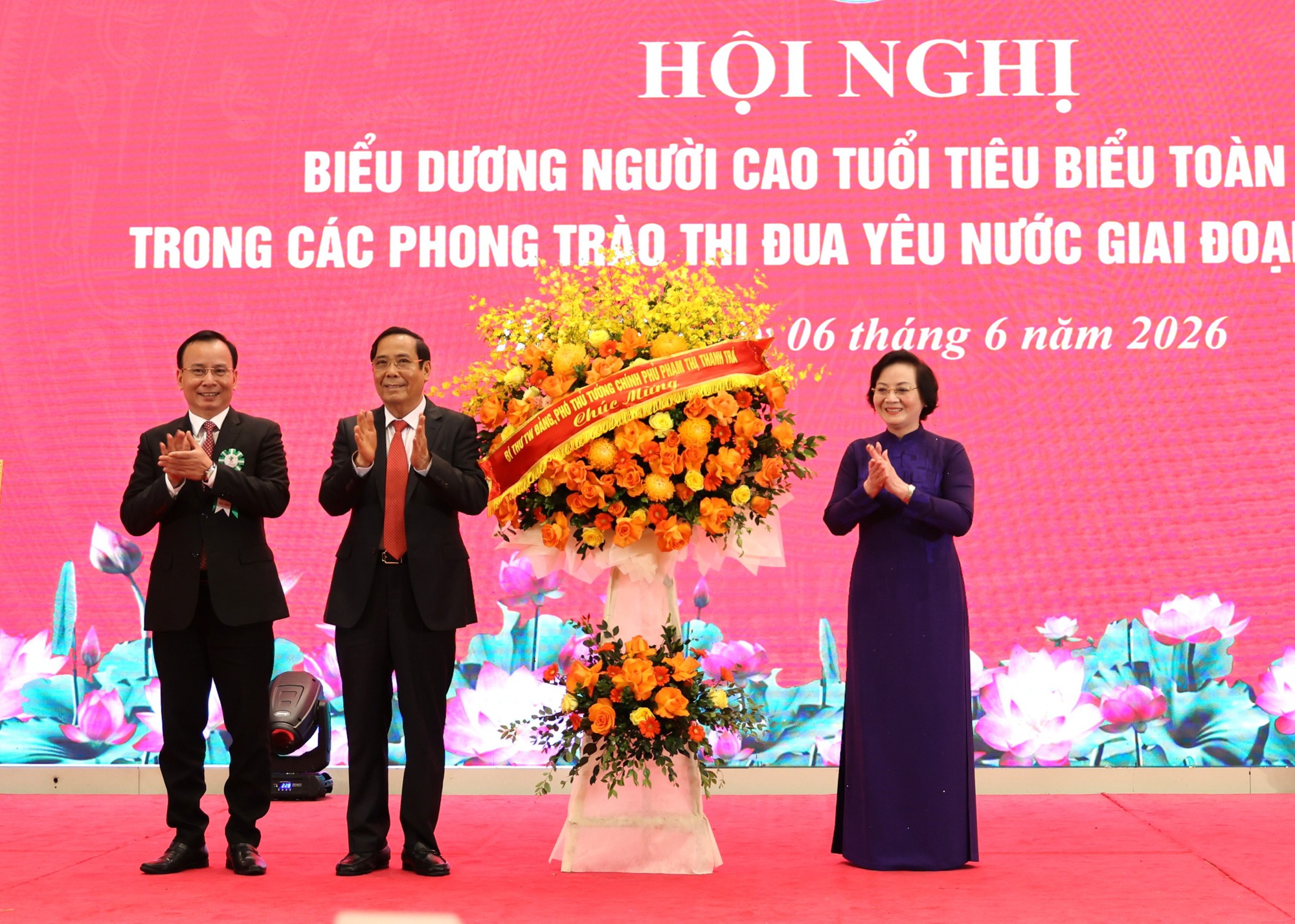 Phát triển hệ sinh thái ‘kinh tế bạc’, khơi dậy nguồn lực người cao tuổi- Ảnh 2.