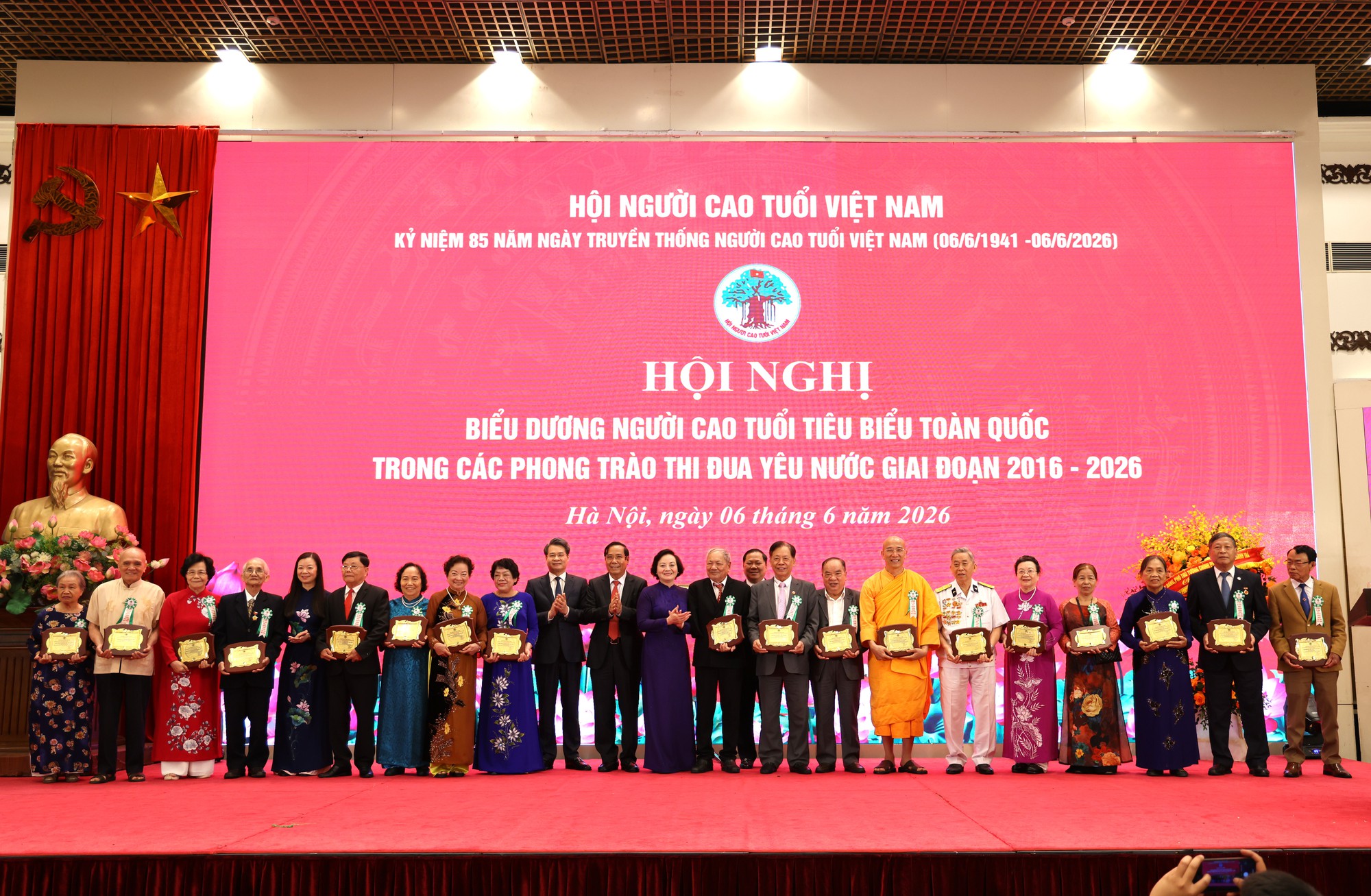 Phát triển hệ sinh thái ‘kinh tế bạc’, khơi dậy nguồn lực người cao tuổi- Ảnh 5.