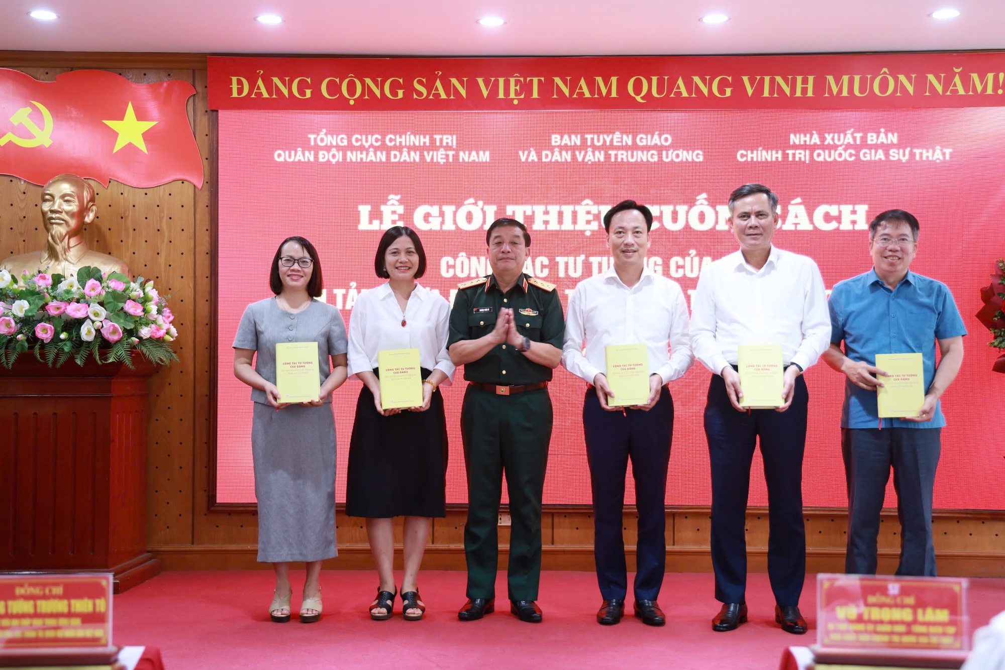 Công tác tư tưởng của Đảng - Nền tảng đưa đất nước tiến bước trong kỷ nguyên mới - Ảnh 1. Công tác tư tưởng của Đảng - Nền tảng đưa đất nước tiến bước trong kỷ nguyên mới - Ảnh 1.