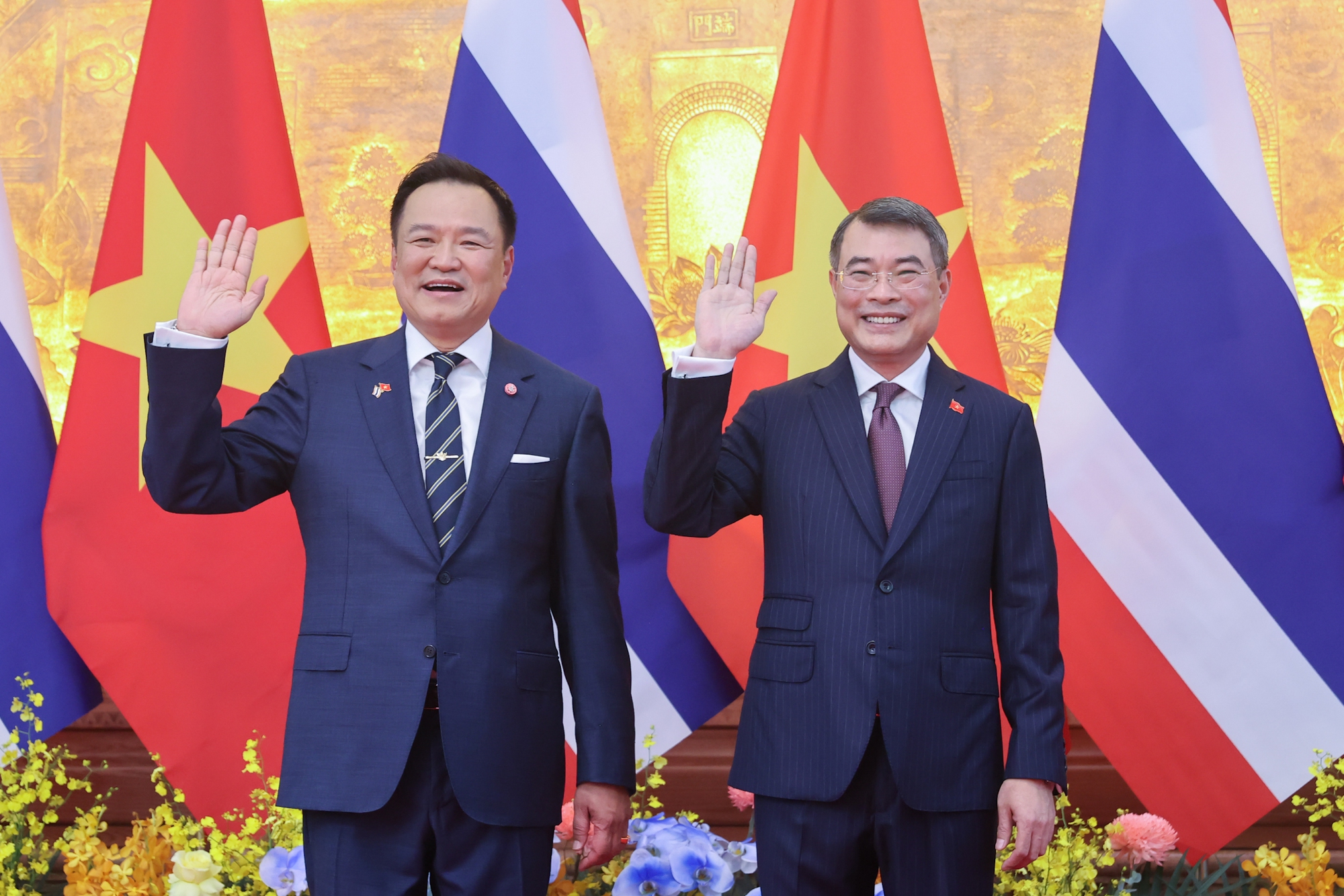 Thủ tướng Lê Minh Hưng chủ trì lễ đón chính thức Thủ tướng Thái Lan- Ảnh 4. Thủ tướng Lê Minh Hưng chủ trì lễ đón chính thức Thủ tướng Thái Lan- Ảnh 4.