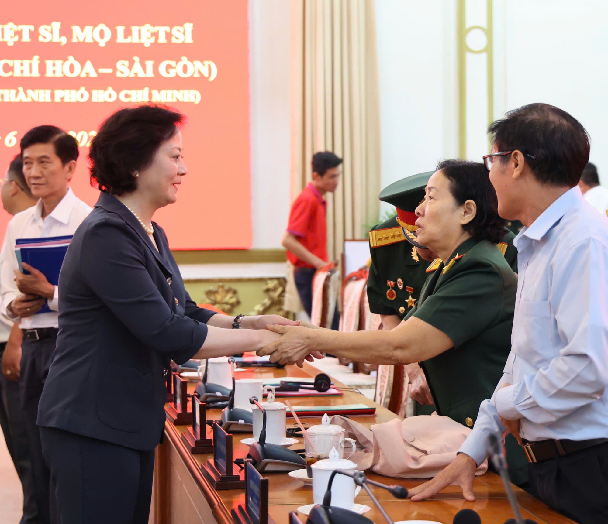 Phó Thủ tướng Phạm Thị Thanh Trà: Tiến thêm một bước quan trọng trên hành trình tìm kiếm khu mộ liệt sĩ tập thể tại Công viên Lê Thị Riêng- Ảnh 5.