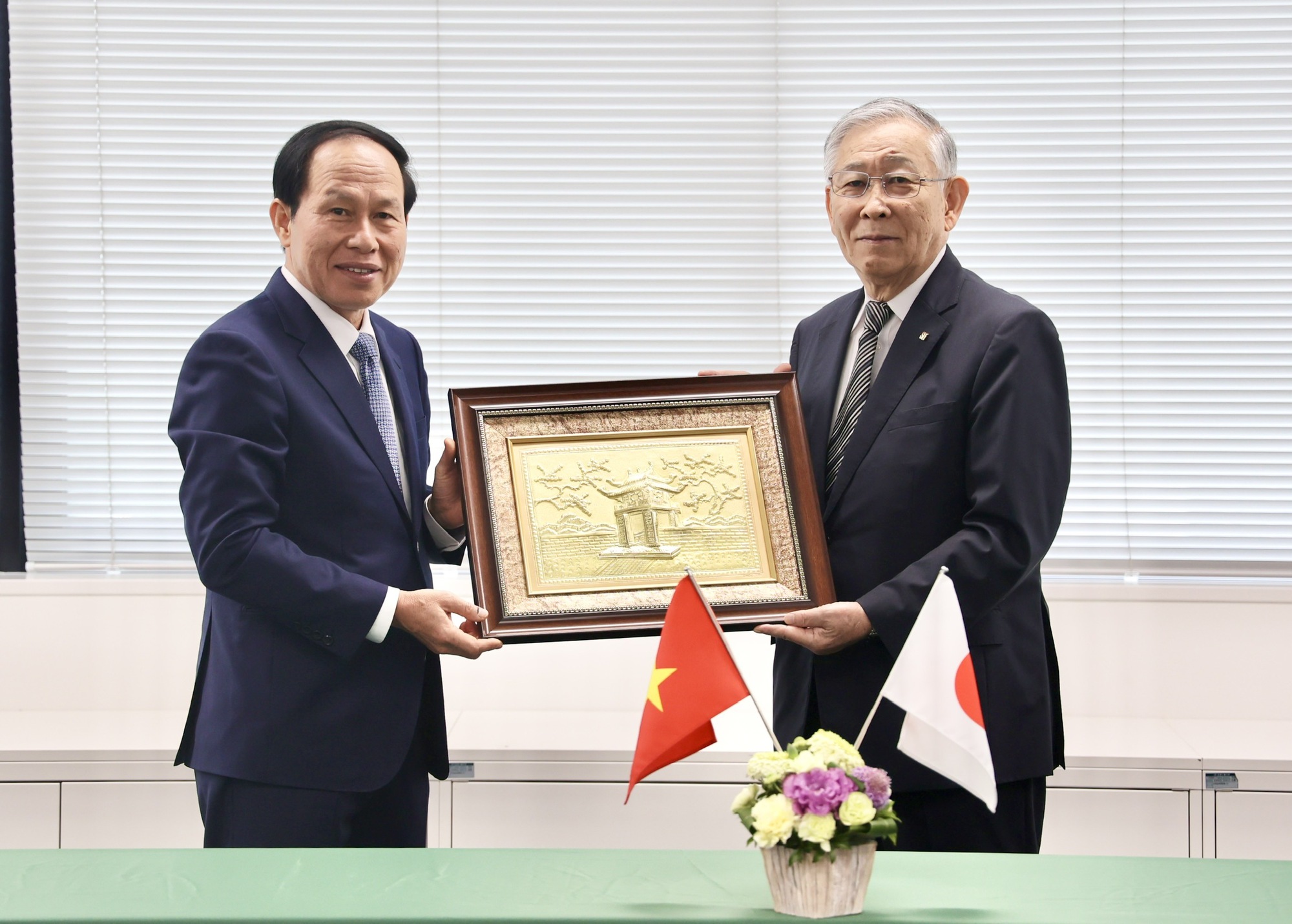 Phó Thủ tướng Lê Tiến Châu thăm, làm việc với Đại học Công nghệ Shibaura- Ảnh 10. Phó Thủ tướng Lê Tiến Châu thăm, làm việc với Đại học Công nghệ Shibaura- Ảnh 10.