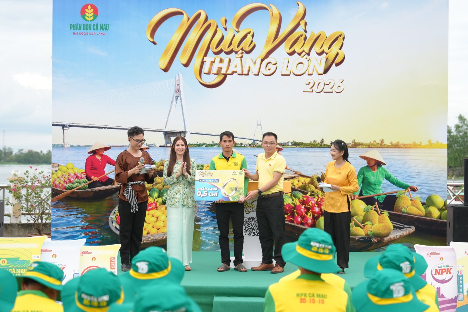 Hành trình lan toả niềm vui cho bà con nông dân ĐBSCL của 'Mùa vàng thắng lớn 2026'- Ảnh 1. Hành trình lan toả niềm vui cho bà con nông dân ĐBSCL của 'Mùa vàng thắng lớn 2026'- Ảnh 1.