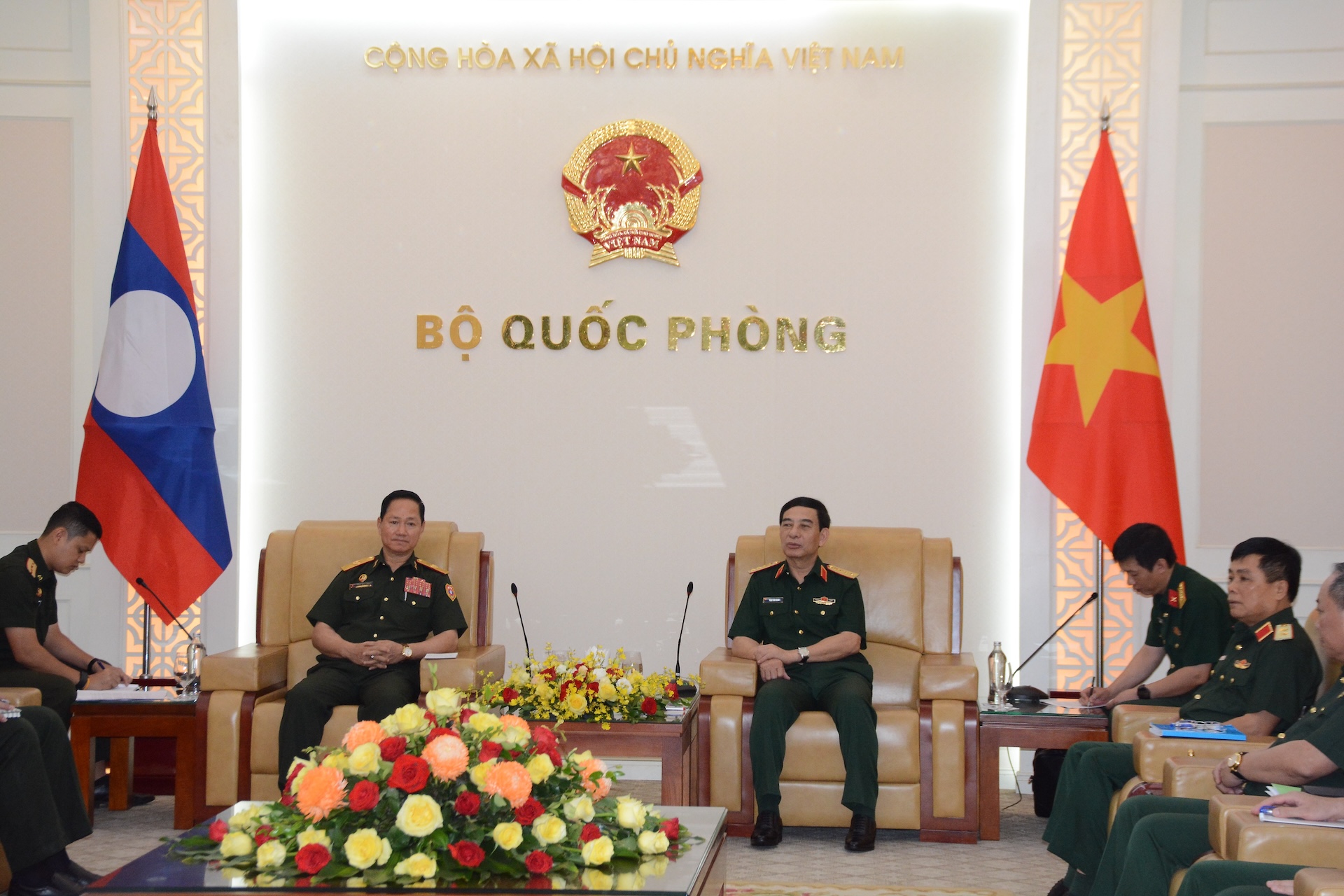Hợp tác quốc phòng-Trụ cột quan trọng trong quan hệ đoàn kết đặc biệt Việt Nam - Lào- Ảnh 2. Hợp tác quốc phòng-Trụ cột quan trọng trong quan hệ đoàn kết đặc biệt Việt Nam - Lào- Ảnh 2.