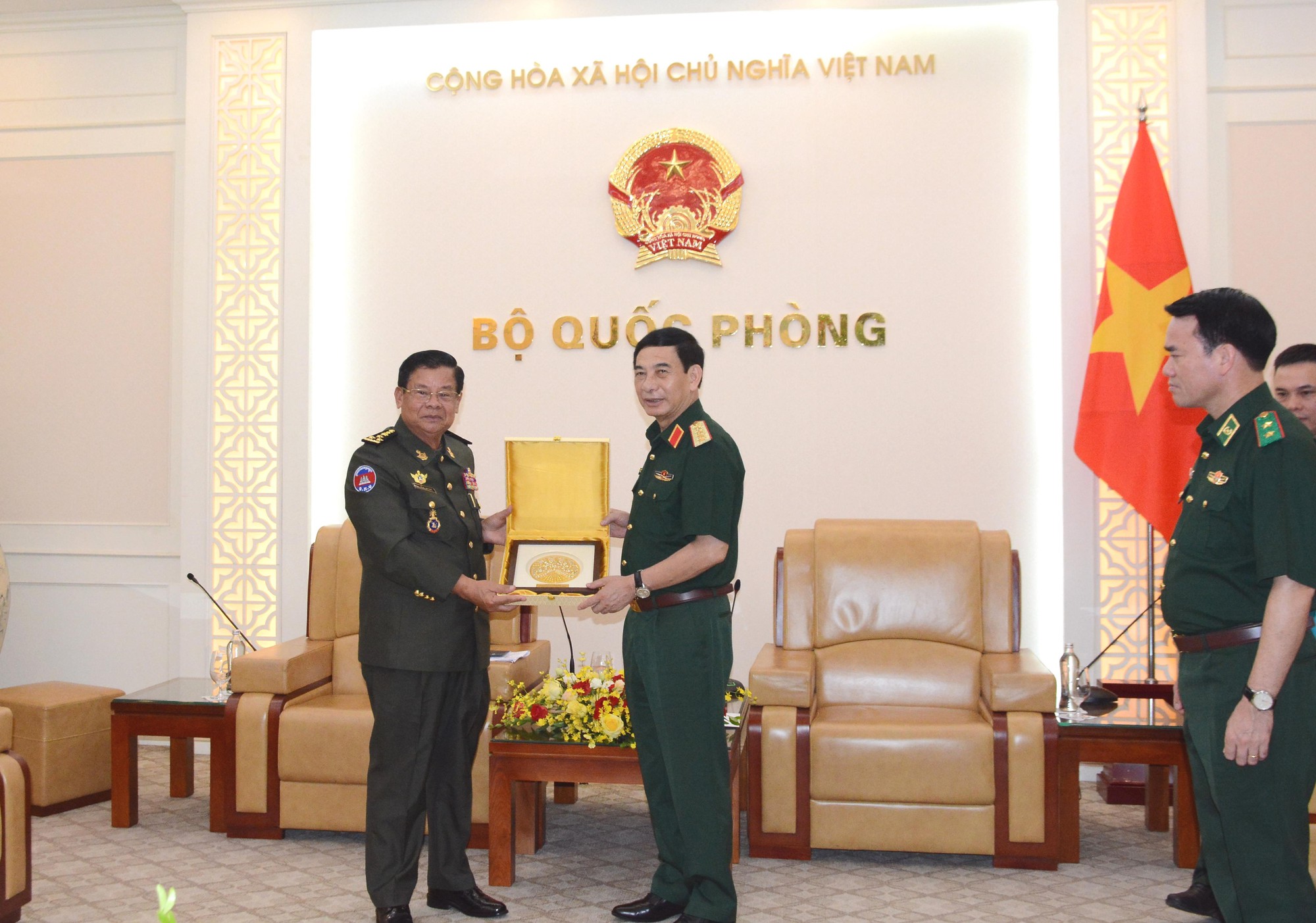 Việt Nam - Campuchia duy trì hiệu quả các cơ chế hợp tác quốc phòng- Ảnh 2. Việt Nam - Campuchia duy trì hiệu quả các cơ chế hợp tác quốc phòng- Ảnh 2.