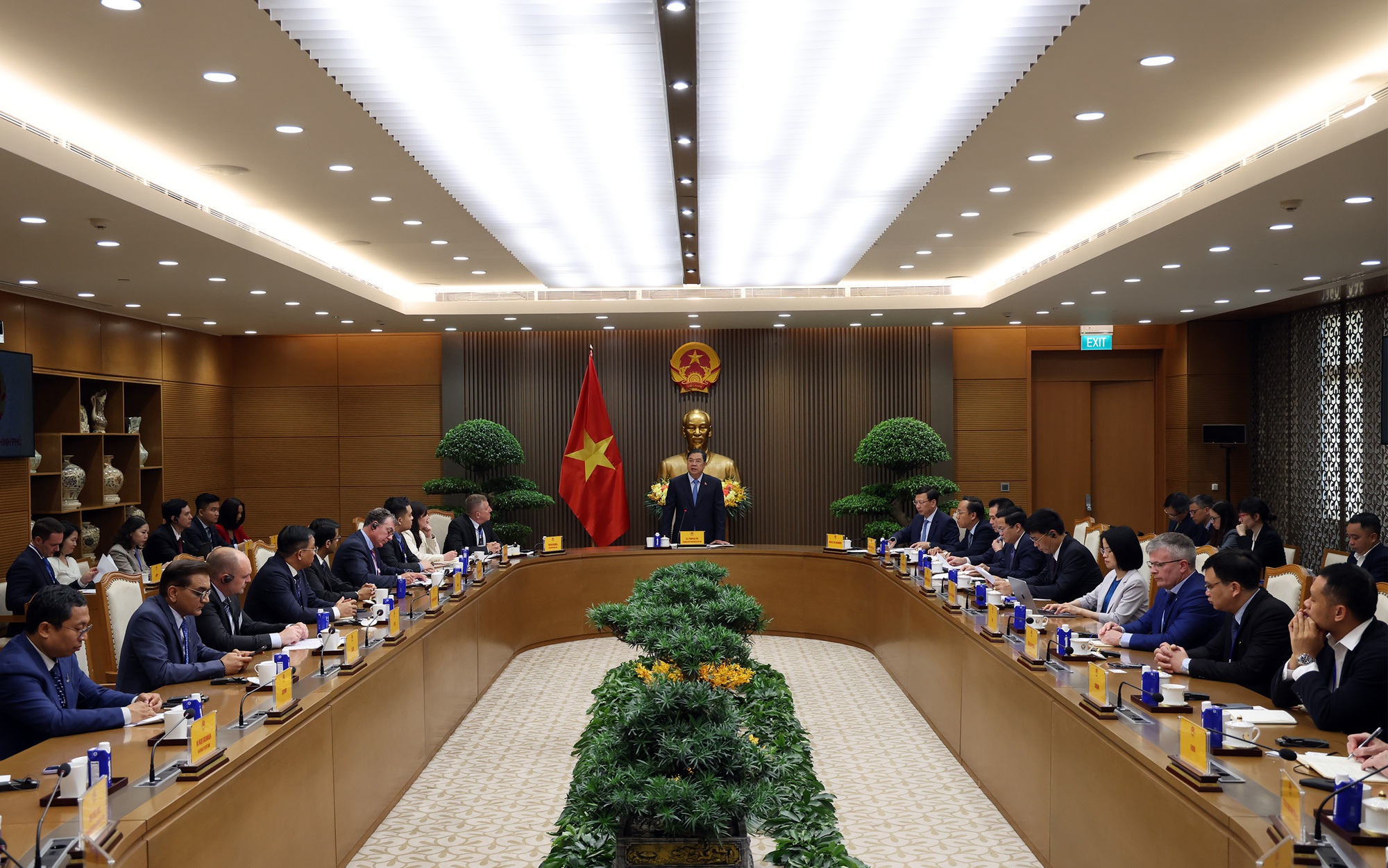Phó Thủ tướng Thường trực Phạm Gia Túc làm việc với Hội đồng Năng lượng gió toàn cầu- Ảnh 2. Phó Thủ tướng Thường trực Phạm Gia Túc làm việc với Hội đồng Năng lượng gió toàn cầu- Ảnh 2.