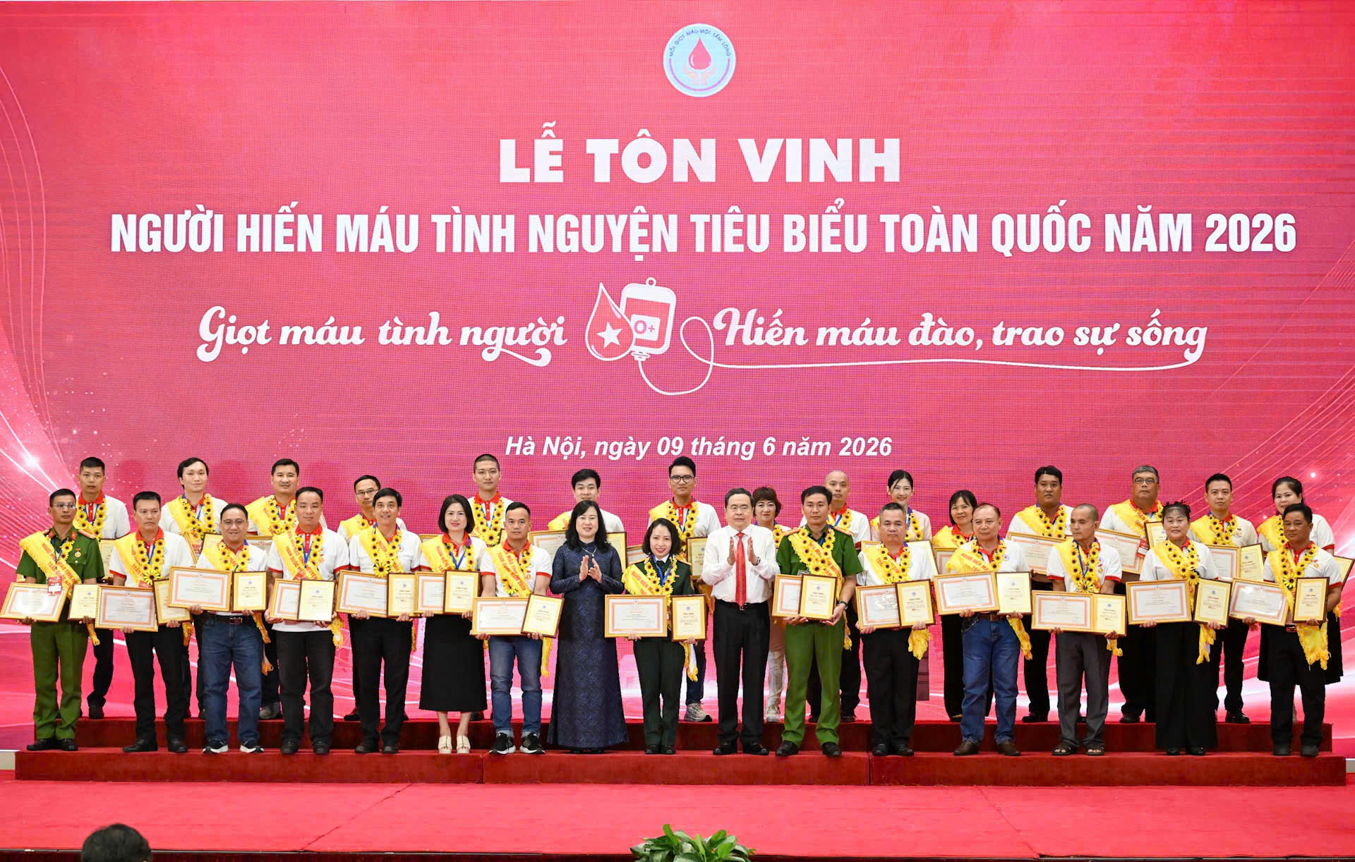 Tôn vinh 100 người hiến máu tình nguyện tiêu biểu năm 2026- Ảnh 1.