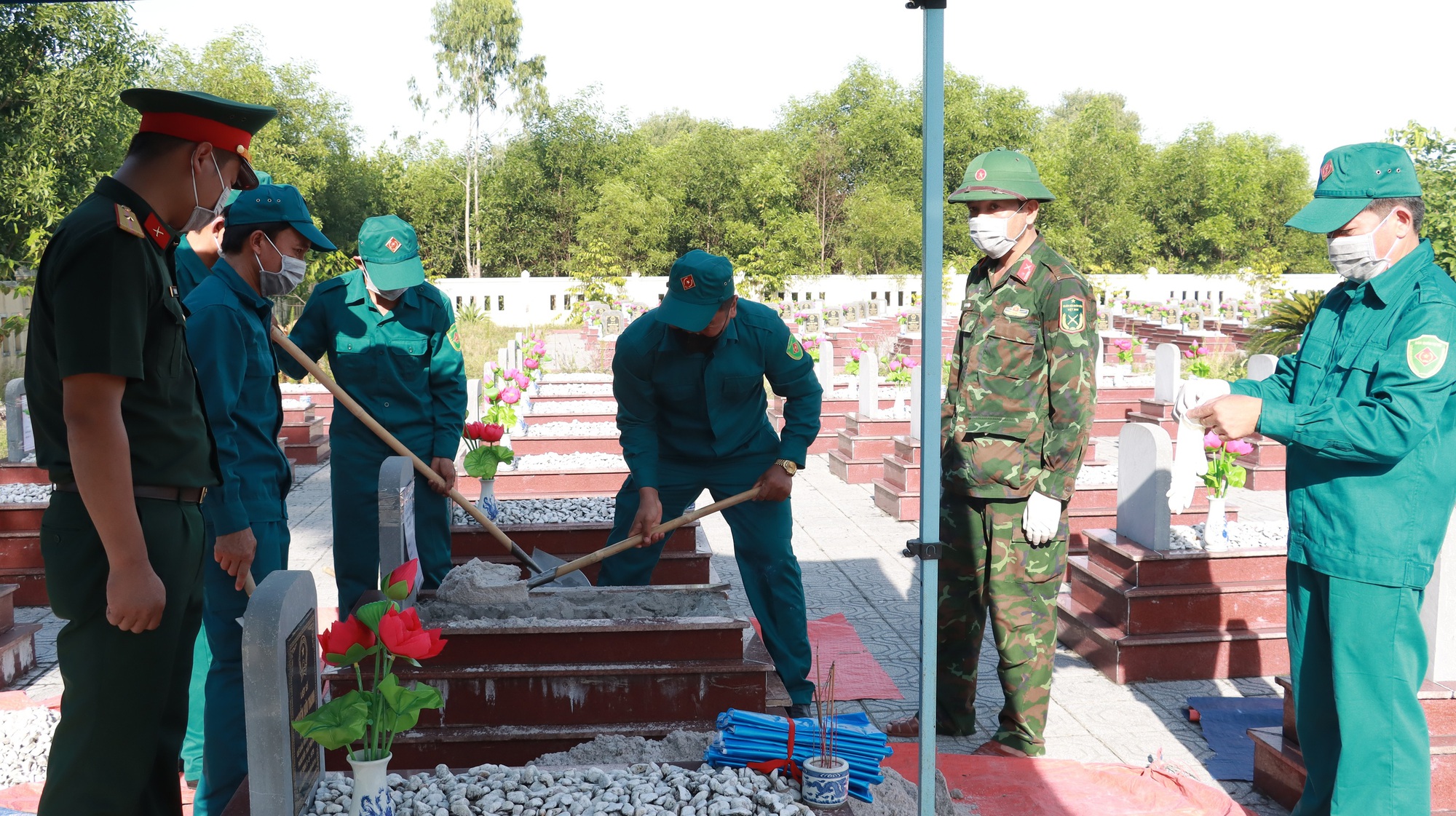 Quân khu 4 khảo sát thực địa, triển khai đợt tìm kiếm hài cốt liệt sĩ tại Câu Nhi- Ảnh 2.