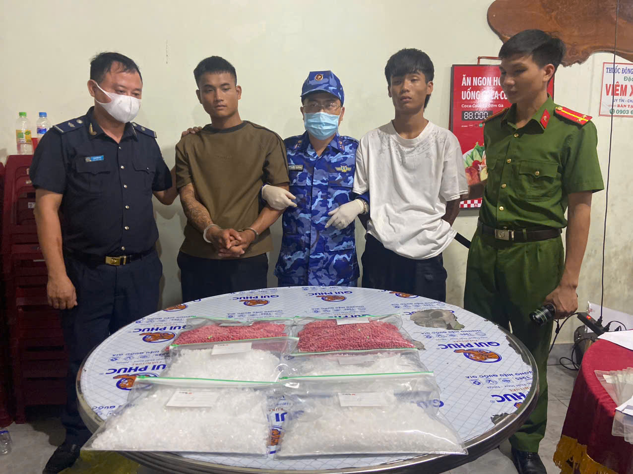 Hải quan phối hợp phá 4 vụ ma túy, thu hơn 68.000 viên hồng phiến- Ảnh 2.