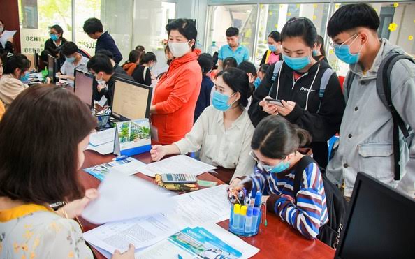 Nghỉ không lương trước khi đi học, có được giảm học phí?