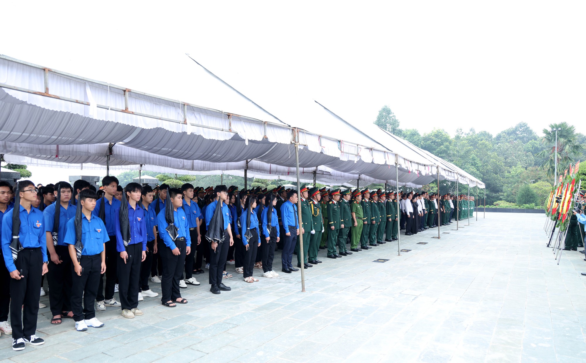 Xúc động lễ viếng, truy điệu, an táng 63 hài cốt liệt sĩ tại Đồng Nai- Ảnh 3.