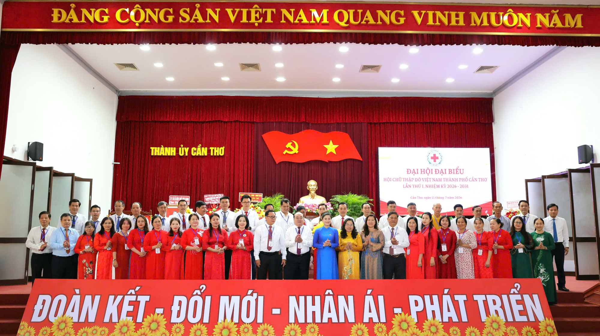 Hội Chữ thập đỏ Cần Thơ bước vào nhiệm kỳ mới với yêu cầu chuyên nghiệp hóa hoạt động nhân đạo- Ảnh 1.