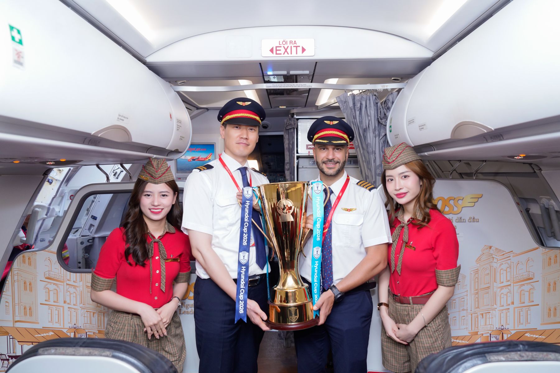 Vietjet và Ngân hàng số Vikki trở thành đơn vị đồng hành cùng ASEAN United FC - Ảnh 4.