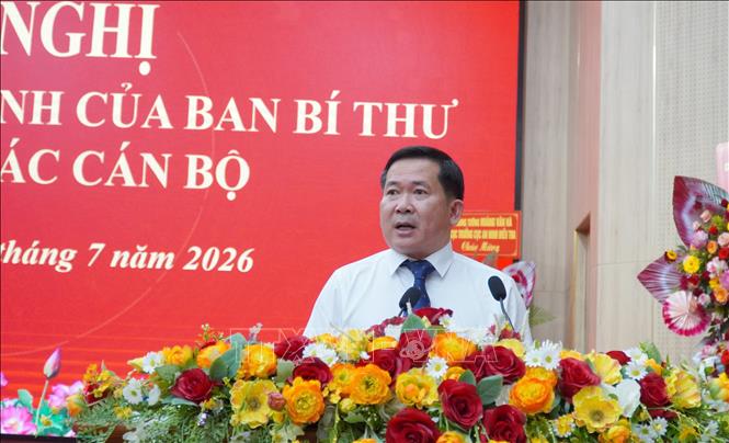 Trung tướng Đinh Văn Nơi giữ chức Phó Bí thư Tỉnh ủy An Giang, kiêm Bí thư Đảng ủy đặc khu Phú Quốc- Ảnh 2.