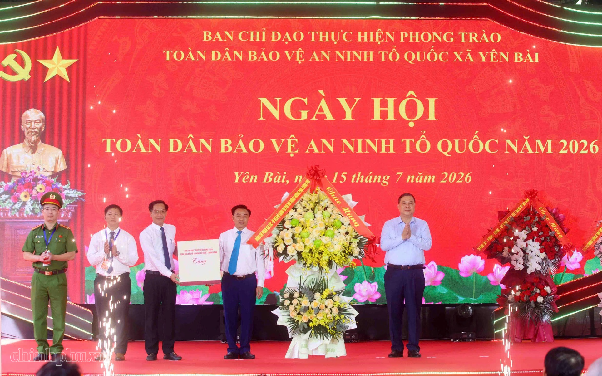 Phó Thủ tướng Thường trực Phạm Gia Túc dự Ngày hội Toàn dân bảo vệ an ninh Tổ quốc năm 2026 tại xã Yên Bài (TP. Hà Nội)