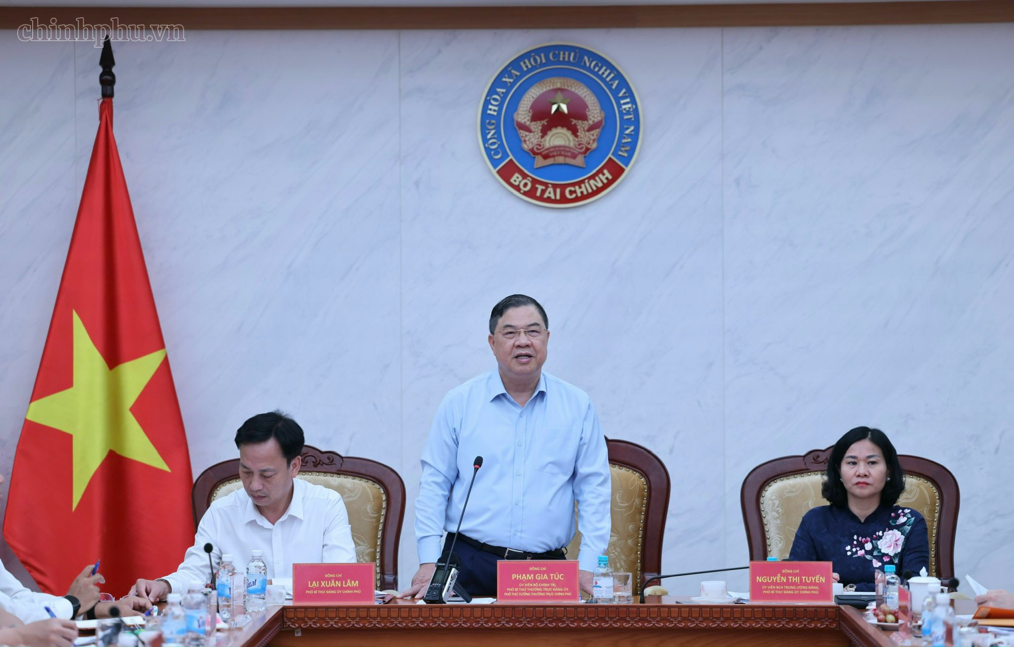 Phó Thủ tướng Thường trực Phạm Gia Túc: Đảng ủy Chính phủ tiếp tục đổi mới phương thức lãnh đạo, nâng cao hiệu quả tổ chức thực hiện nhiệm vụ chính trị- Ảnh 1.