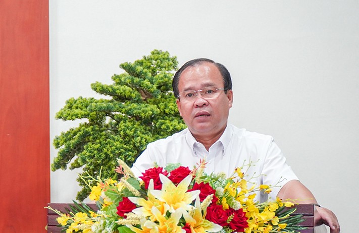 Cà Mau lấy kết quả phục vụ người dân làm thước đo chuyển đổi số- Ảnh 1.