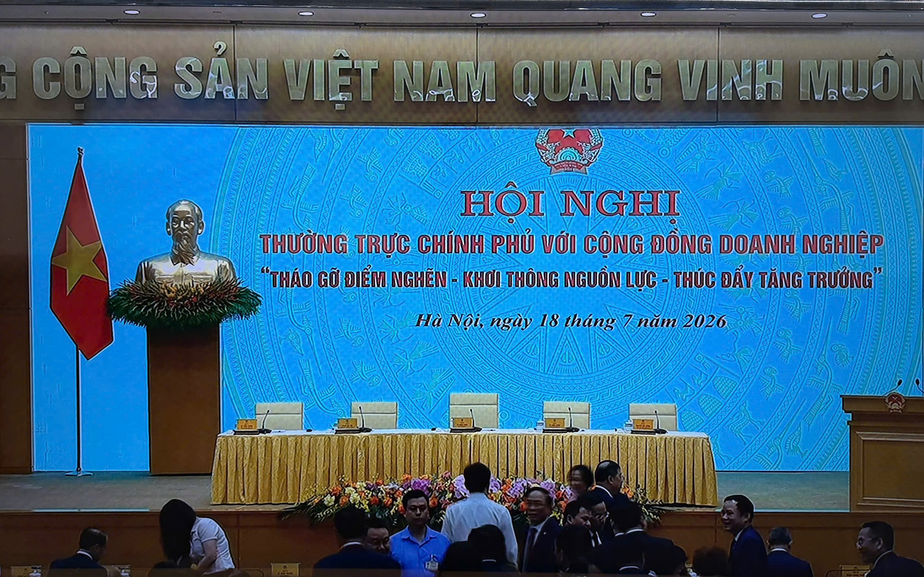 CẬP NHẬT: Hội nghị Thường trực Chính phủ với cộng đồng doanh nghiệp