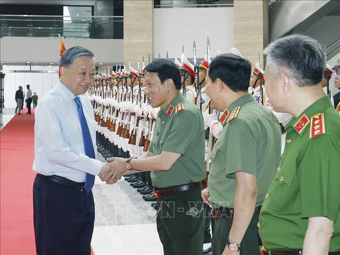 Tổng Bí thư, Chủ tịch nước Tô Lâm: Xây dựng lực lượng Cảnh sát nhân dân đáp ứng yêu cầu trong tình hình mới- Ảnh 2.