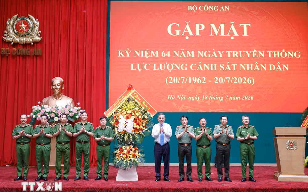 Tổng Bí thư, Chủ tịch nước Tô Lâm: Xây dựng lực lượng Cảnh sát nhân dân đáp ứng yêu cầu trong tình hình mới