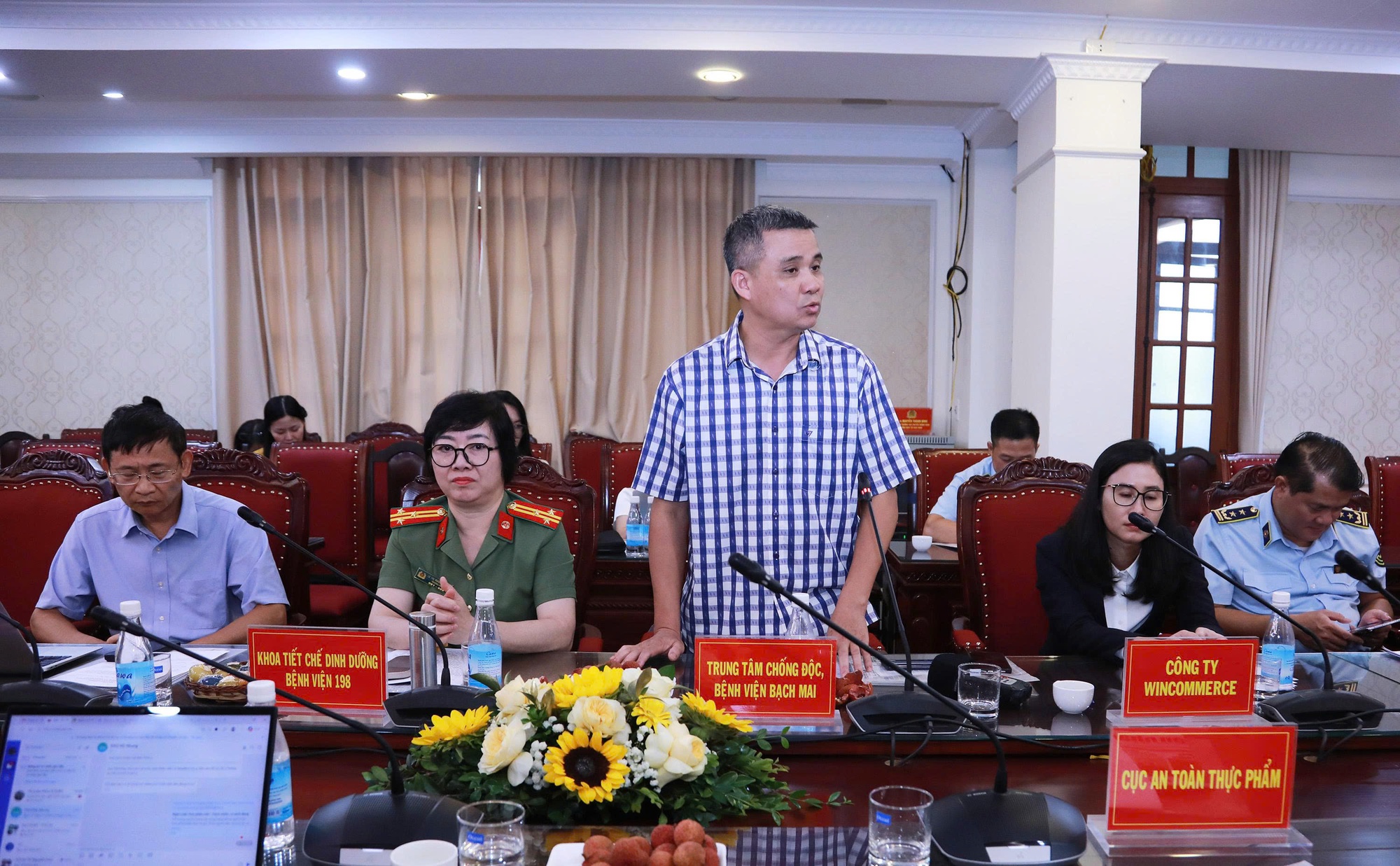 Thực phẩm bẩn chưa có hồi kết: 6 tháng phát hiện gần 6.000 vụ vi phạm- Ảnh 1.