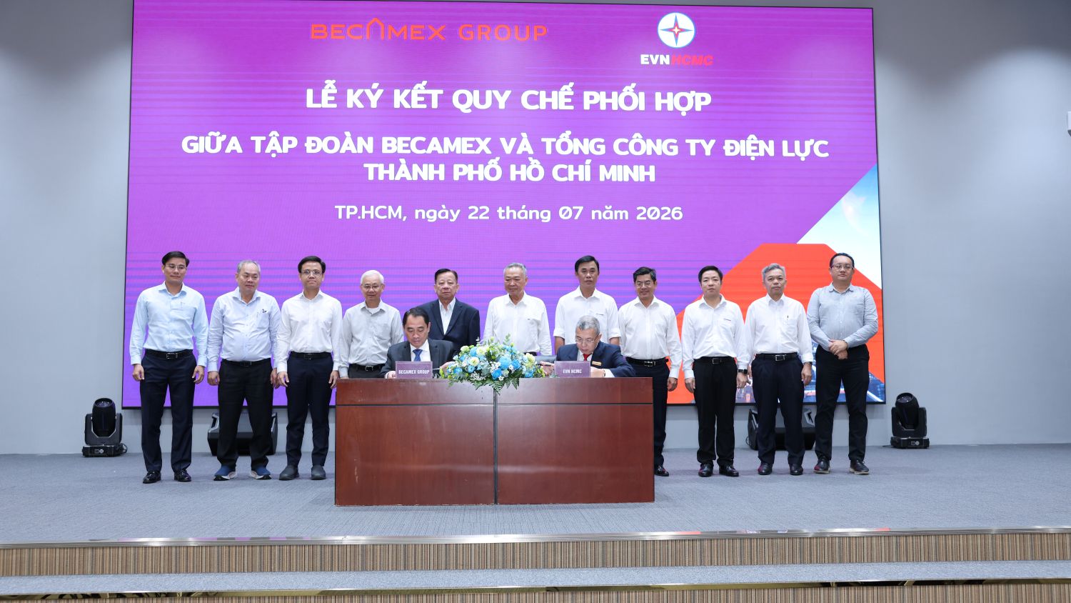 EVNHCMC và Becamex ký kết Quy chế phối hợp trong công tác vận hành, đầu tư phát triển lưới điện- Ảnh 1.