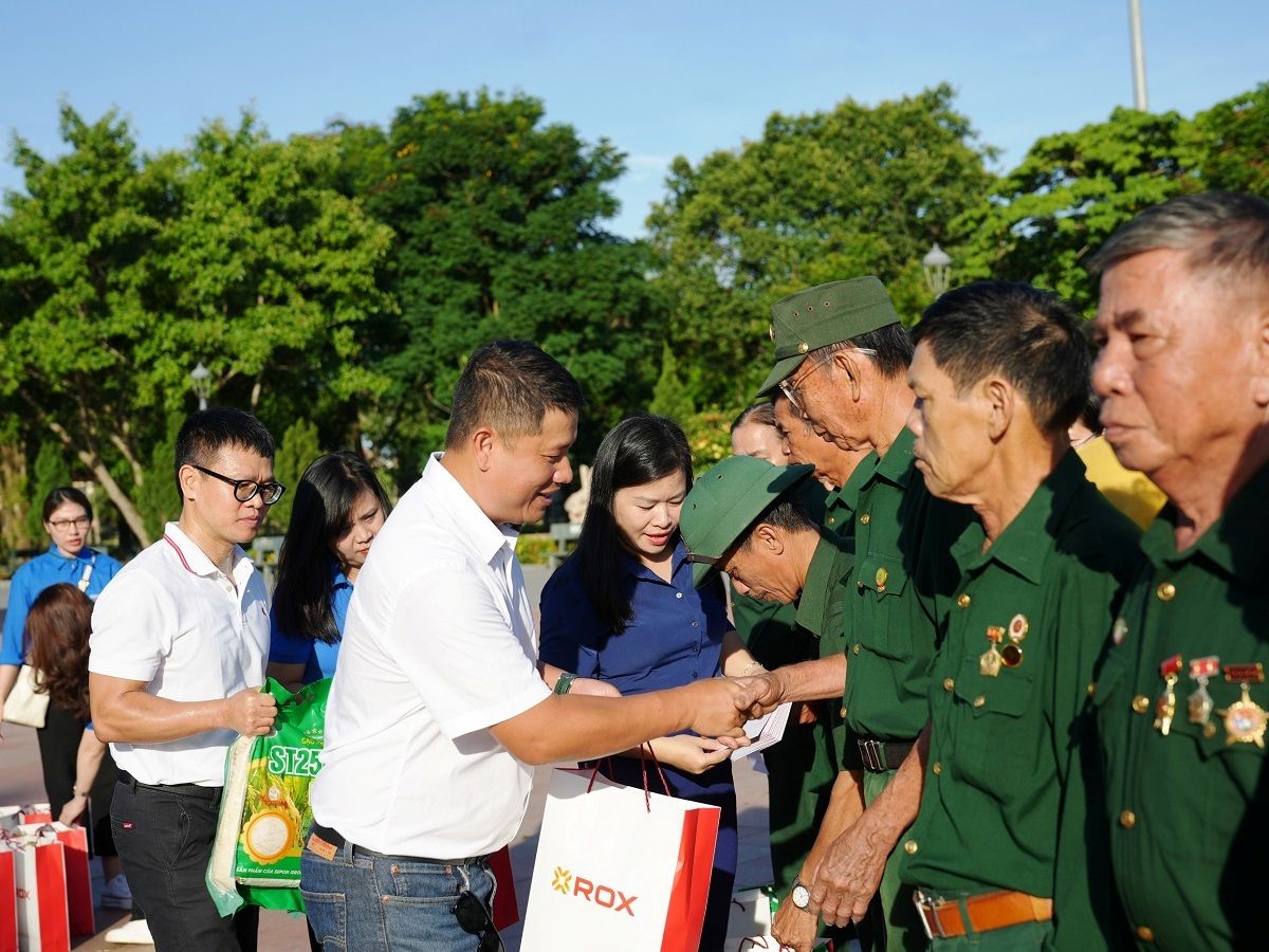 Tháng Bảy tri ân, lan tỏa nghĩa tình- Ảnh 3.