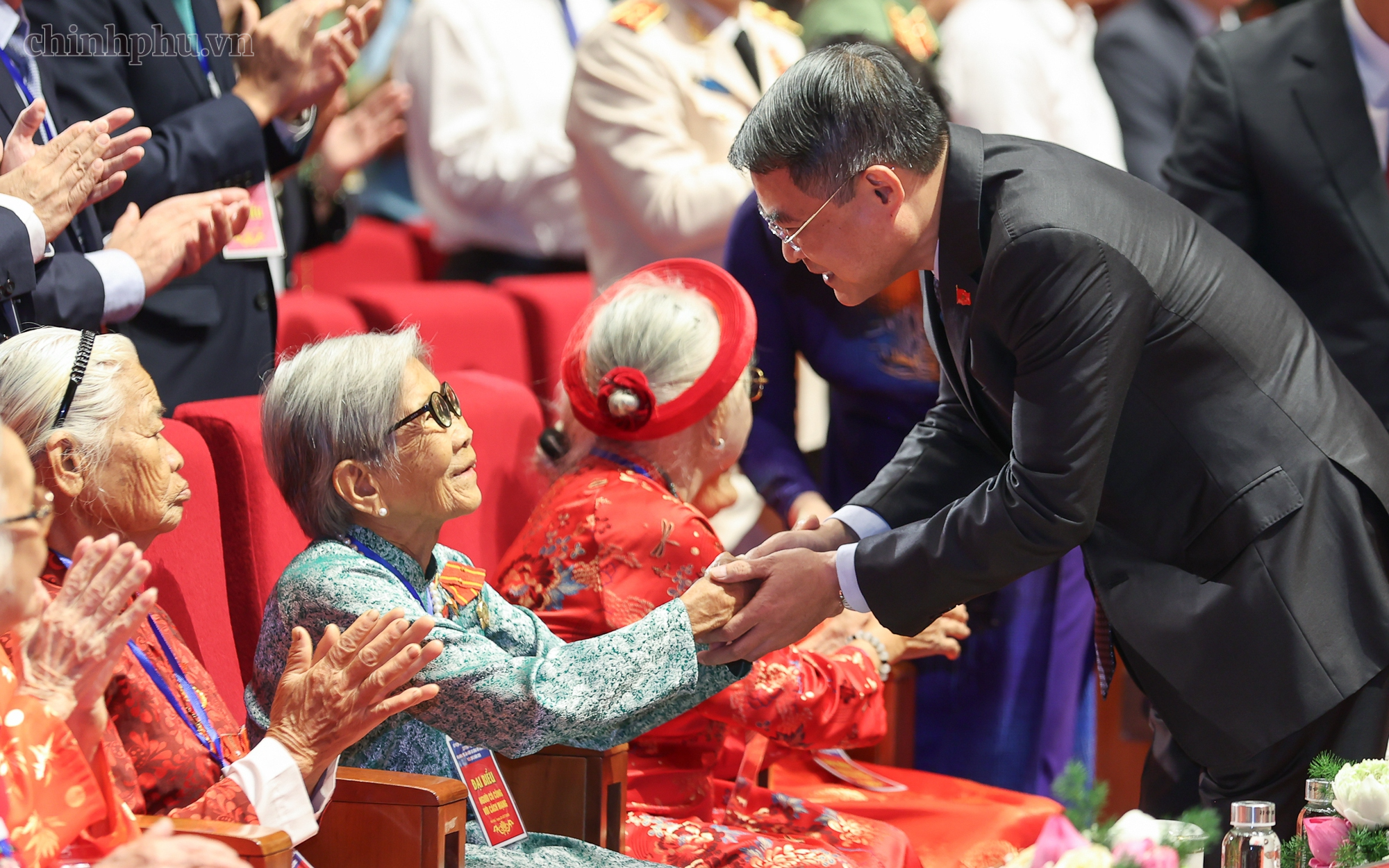 Những hình ảnh xúc động tại Hội nghị tri ân người có công với cách mạng toàn quốc năm 2026