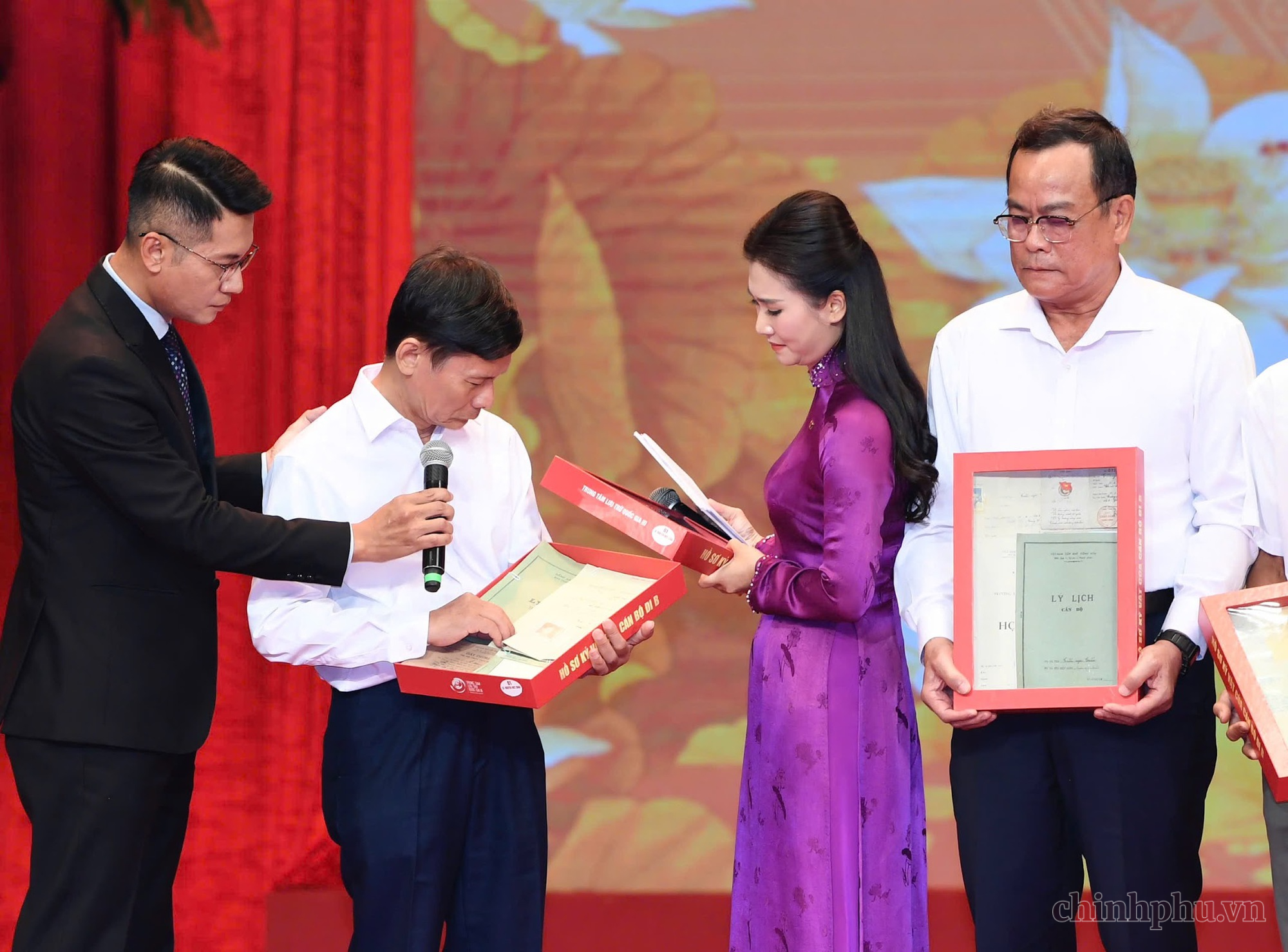 Những kỷ vật liệt sĩ trở về sau hơn nửa thế kỷ, nối tiếp hành trình tri ân- Ảnh 2.